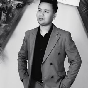 大胸美女网红叫房东修空调啪啪
